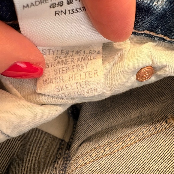 MOTHER Light Wash Distressed Stunner Ankle Step Fray Jeans Size 29 - Picture 13 of 14